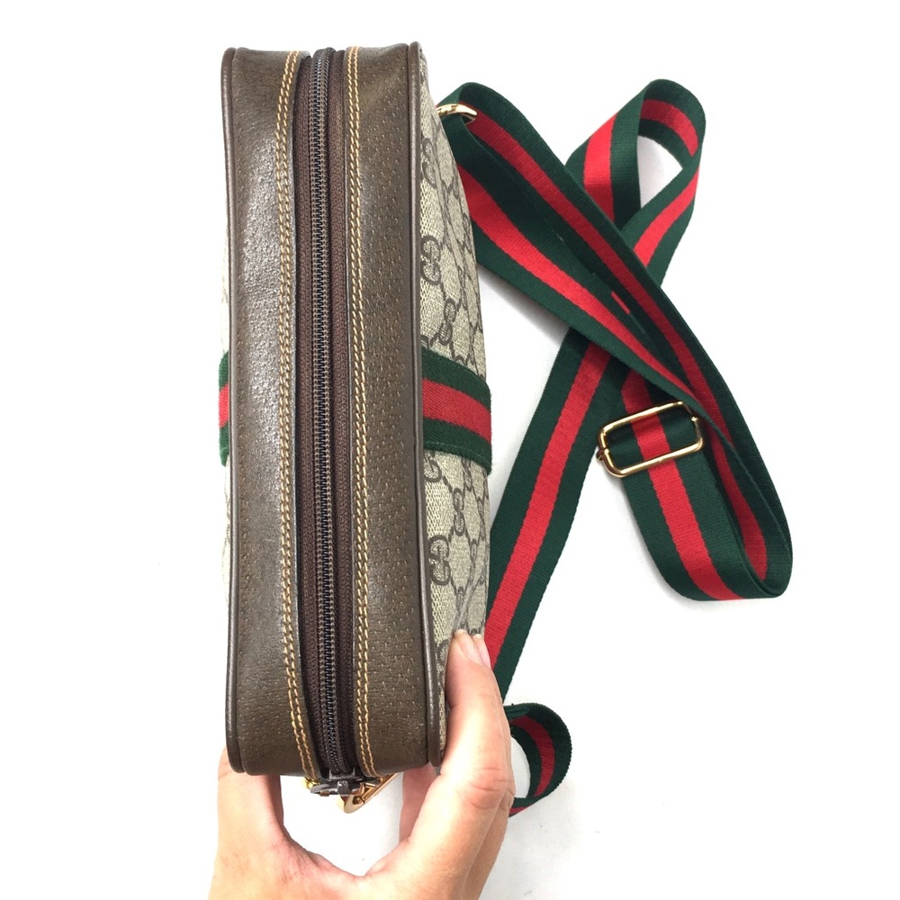 Authentic Gucci brown monogram coated canvas crossbody bag clutch - Picture 15 of 16